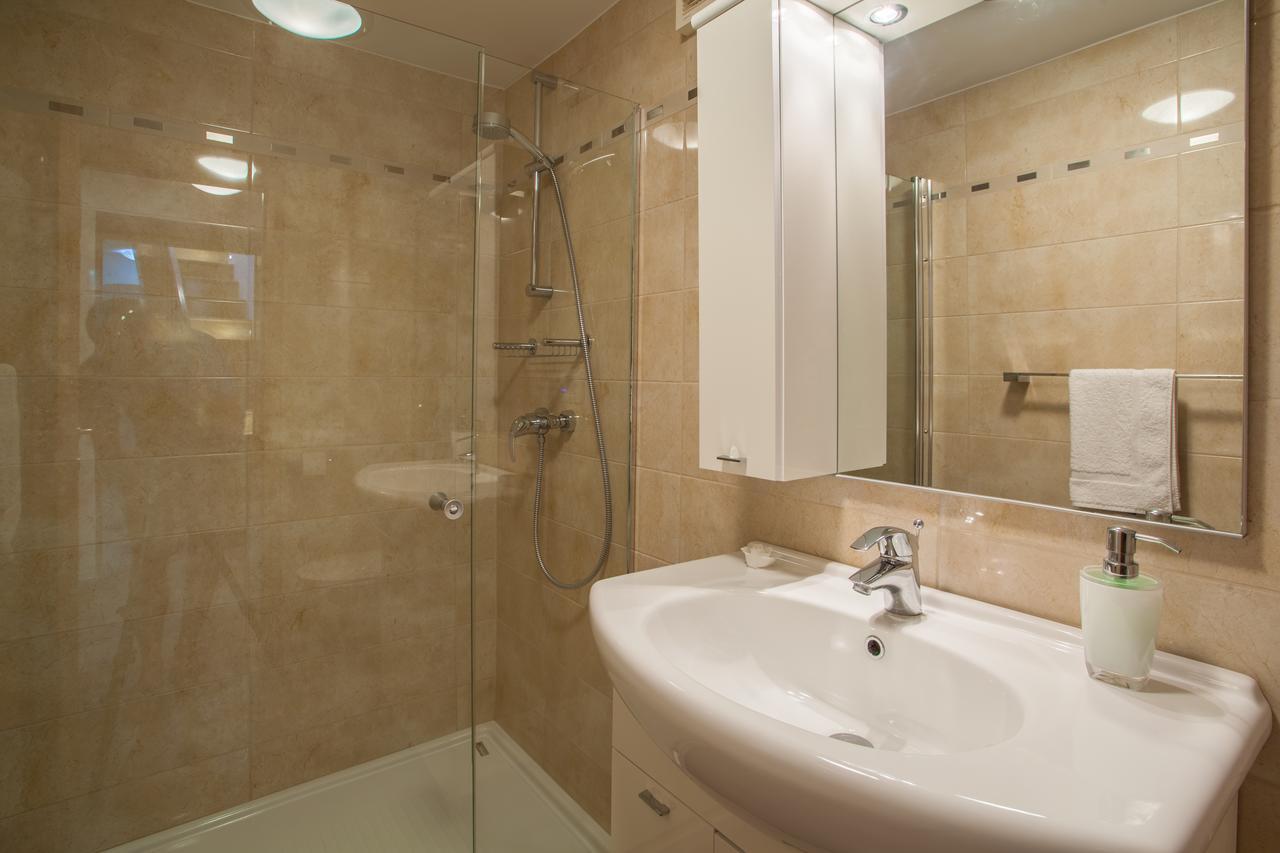Calma Apartment Cres